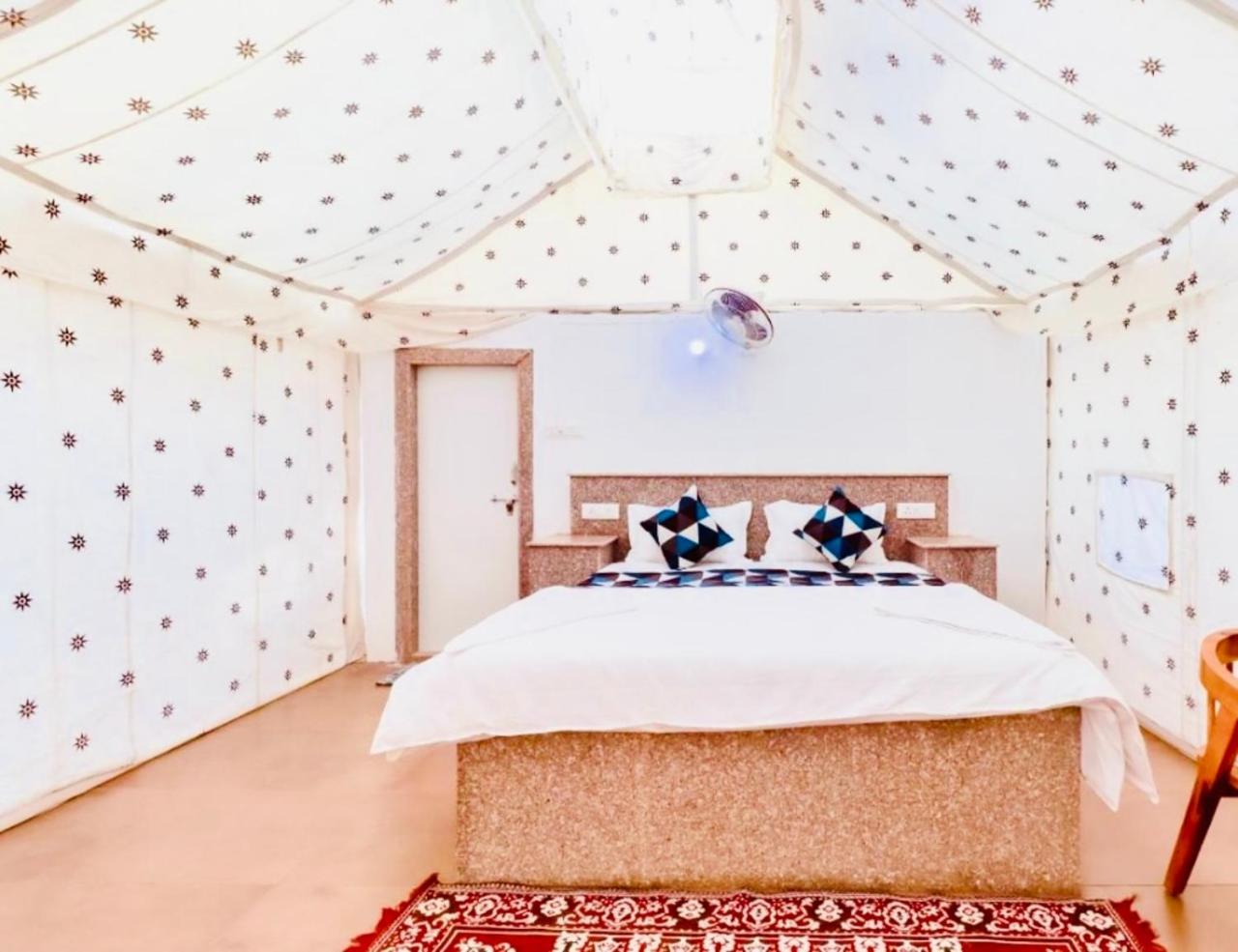 The Saffron Desert Camp Dzsaiszalmer Kültér fotó